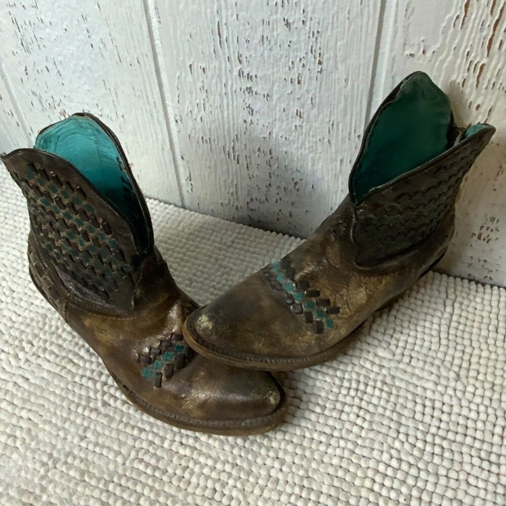 Corral Women's Cowboy Ankle Book Back Zipper size 6 distressed brown leather wit